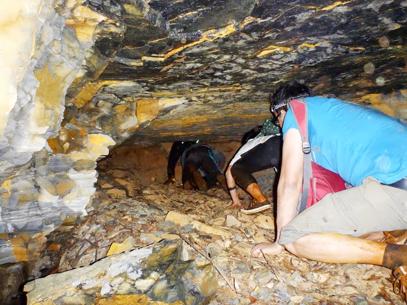 Exploring Rennies Tunnel